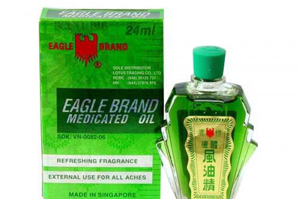 Phân phối dầu xanh con Ó - Eagle Brand Medicated Oil